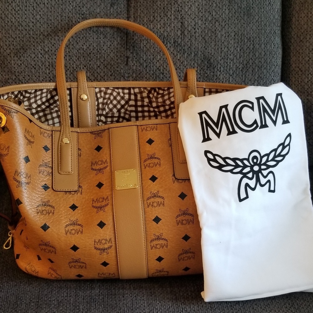 Authentic MCM Liz Large Shopper - Reversible